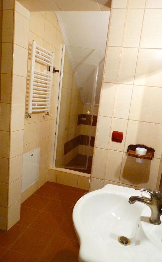 Pension Casa Iurca ซิกเกตู มาร์มาซีเอ ภายนอก รูปภาพ